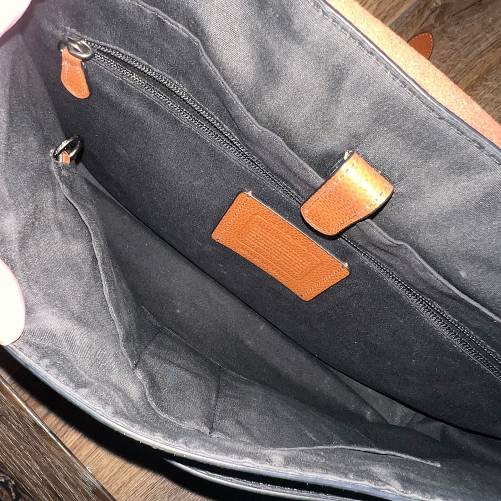Coach Hudson Leather Messenger Bag - Picture 5 of 9
